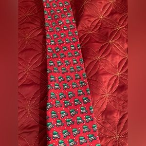 Vineyard Vines Christmas Tie
